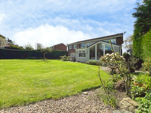 Photo 33- click for photo gallery